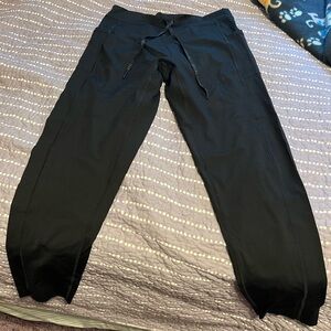 Aerie offline leggings. Black, drawstring, pockets. Size XL